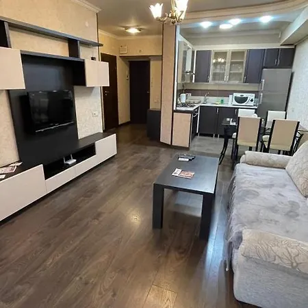Family Apartment Yerevan Exterior photo